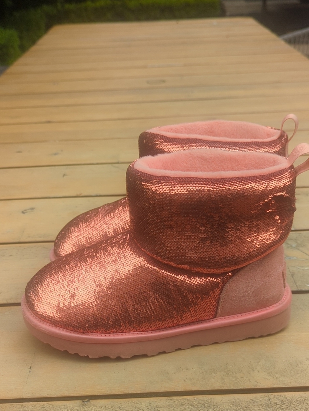 UGG Kids Sequin Boots - Rose Gold Pink Size 7 Good Condition